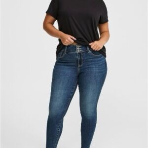 Torrid Skinny/Jegging Blue Jeans